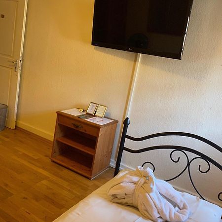 Hotel Gasthaus Schuetzen ไฟรบวร์กอิมไบรส์เกา ห้อง รูปภาพ
