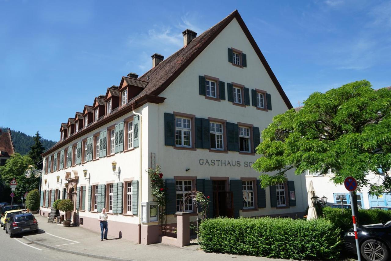 Hotel Gasthaus Schuetzen ไฟรบวร์กอิมไบรส์เกา ภายนอก รูปภาพ