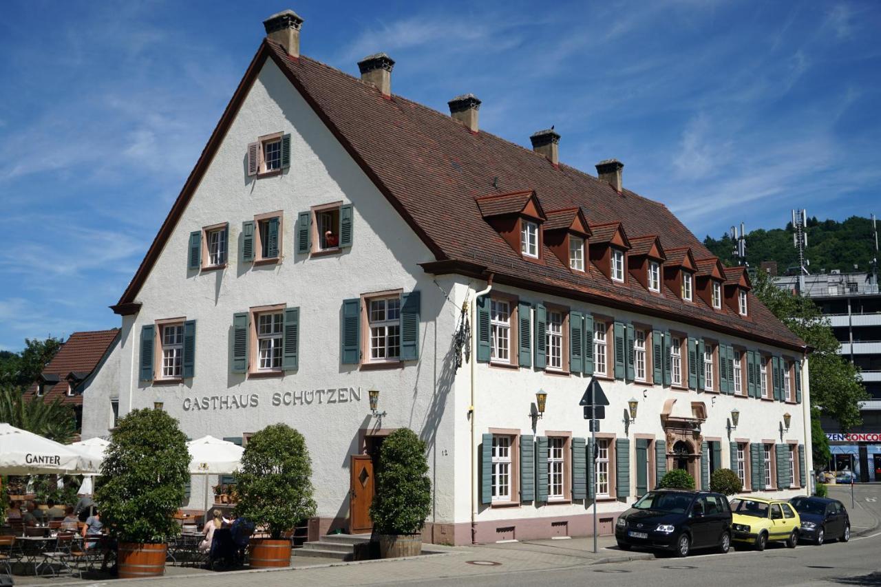 Hotel Gasthaus Schuetzen ไฟรบวร์กอิมไบรส์เกา ภายนอก รูปภาพ