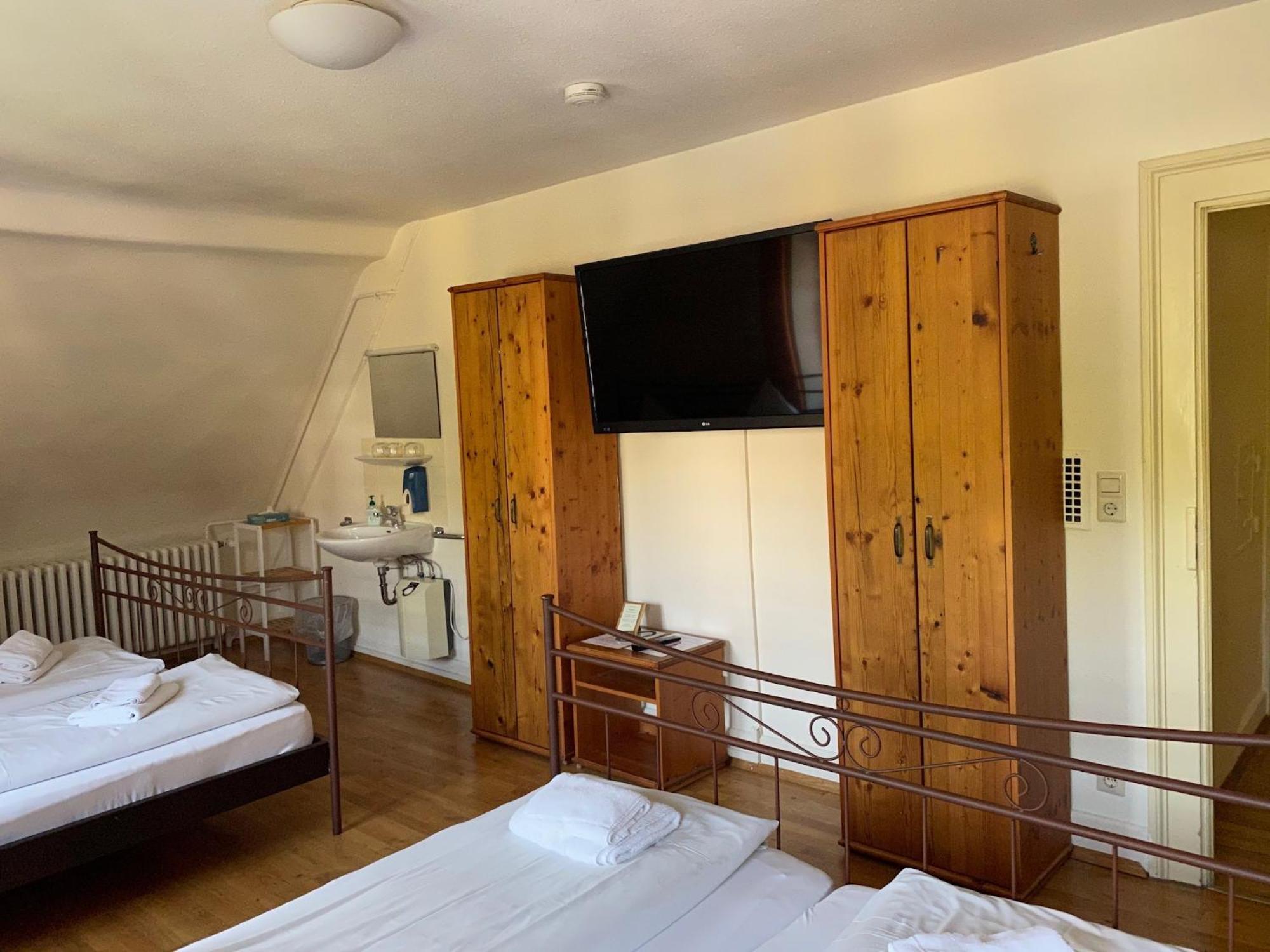 Hotel Gasthaus Schuetzen ไฟรบวร์กอิมไบรส์เกา ห้อง รูปภาพ